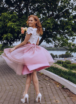 Розовая фатиновая пышная юбка напрокат