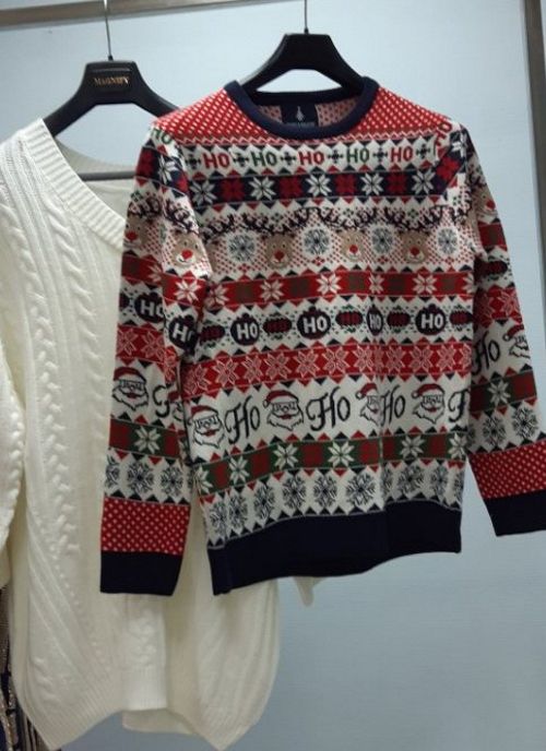 Мужской и женские свитера напрокат для новогодней фотосессии